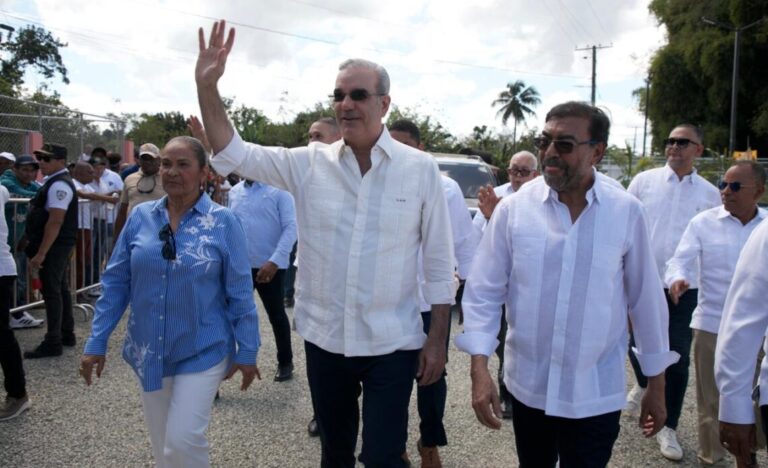 Presidente Abinader viaja este domingo a Gaspar Hernández a verificar daños de lluvias